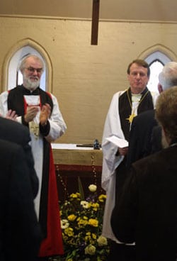 Archbishop Rowan Williams leads the welcome of Kenneth Kearon at the commissioning service in London at St Andrew's House Chapel. ANGLICAN WORLD/ROSENTHAL