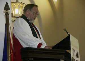 Archbishop Andrew Hutchison delivers a sermon in Spanish at the opening Eucharist of a diocesan synod in Cuba. VIANNEY (SAM) CARRIERE