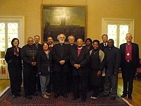 The Covenant Design Group. Canadian representative Dr. Eileen Scully, Consultant for Worship and Ministry at General Synod, is at far left. ACNS/ROSENTHAL