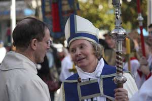 Bishop Victoria chats with a guest at her installation ANGLICAN TAONGA