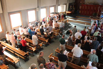 Anglicans and Lutherans sing together at the July 2012 National Worship Conference, University of Manitoba, Winnipeg.  ALI SYMONS/GENERAL SYNOD COMMUNICATIONS