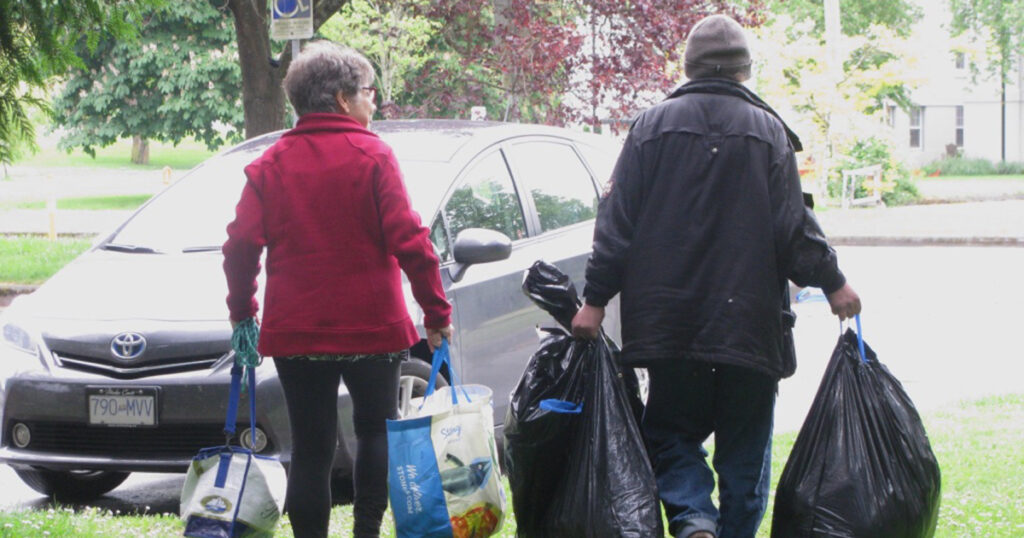 Angel helps move homeless man FB2