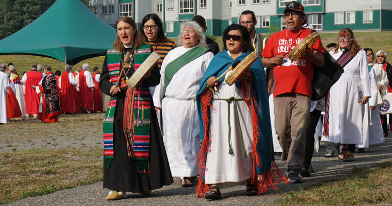 SC 2018 opening procession FB