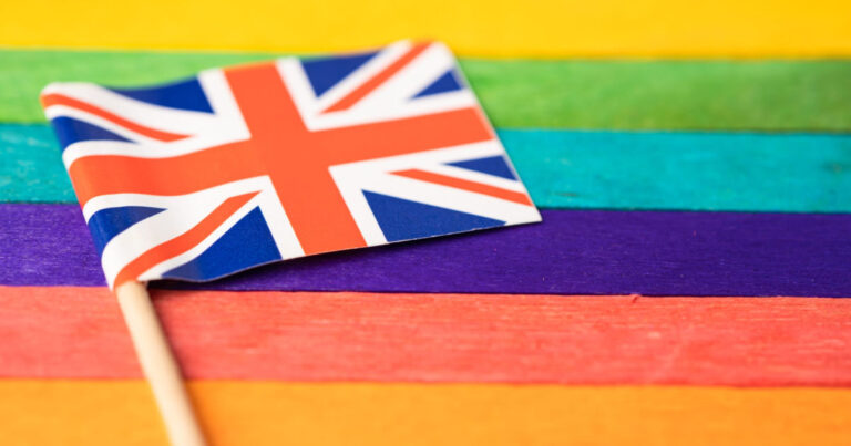 Shutterstock_2199810647