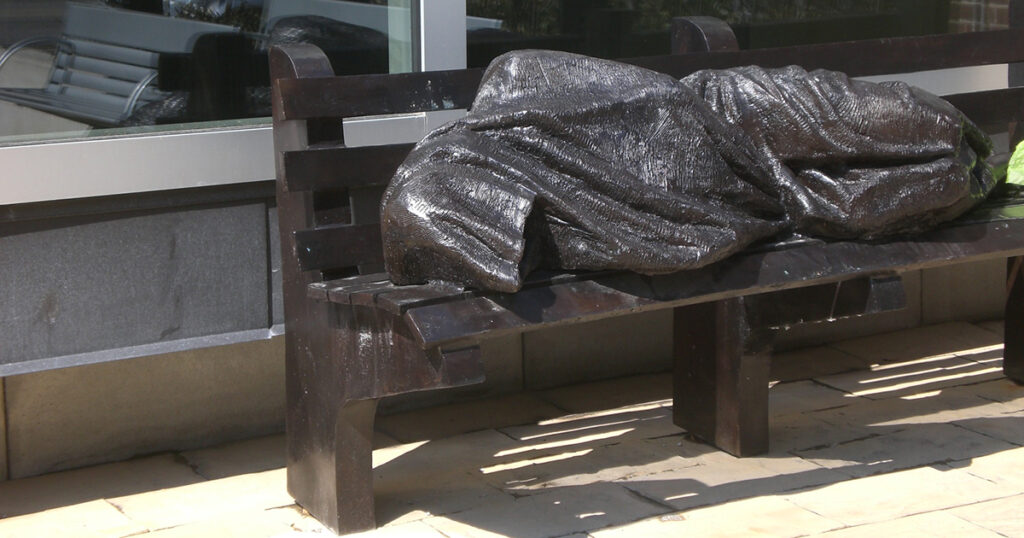 Statue_of_Christ_the_Homeless